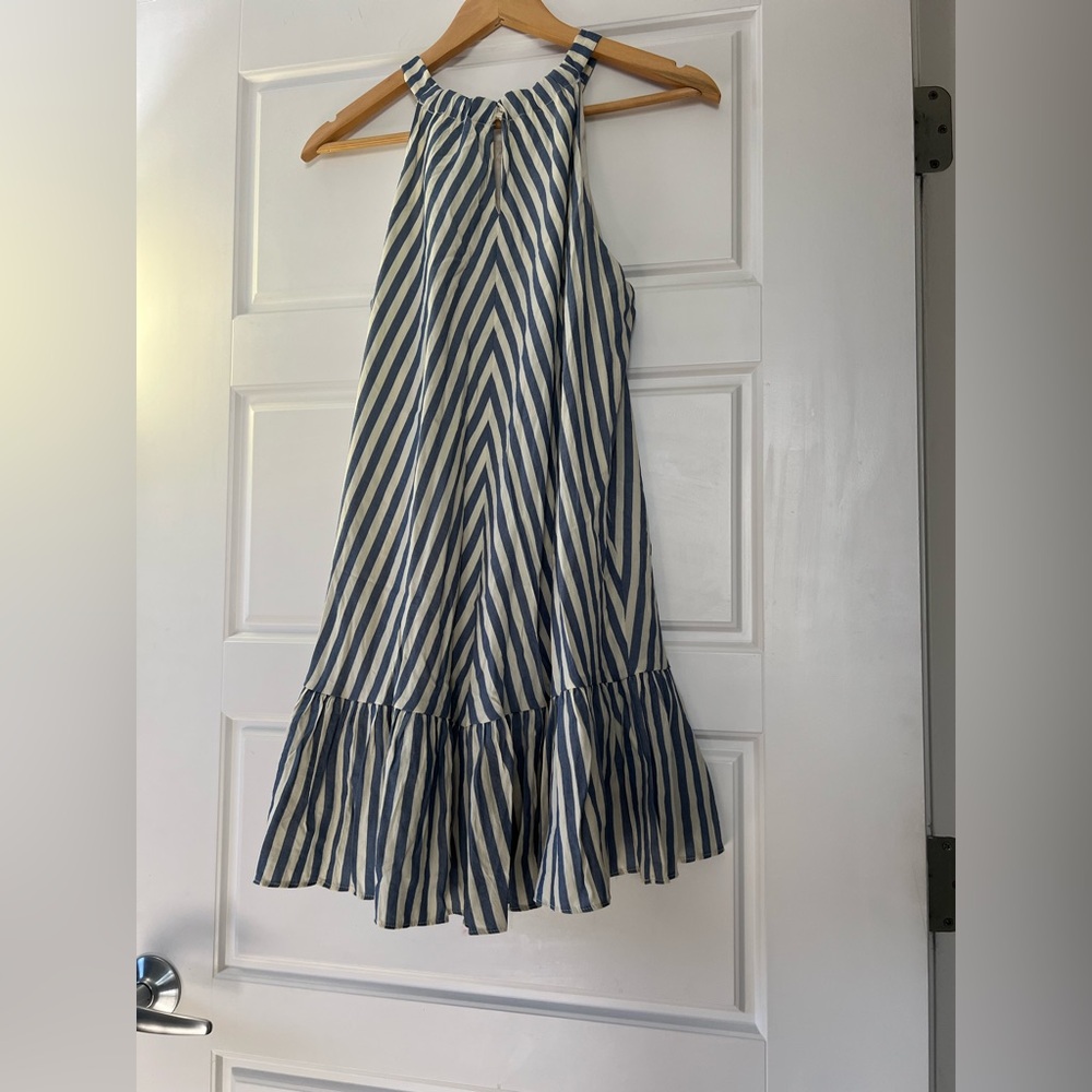 Adorable NWT Blue and White, Drop Waist Cotton Striped Halter Dress. M. - Picture 12 of 16